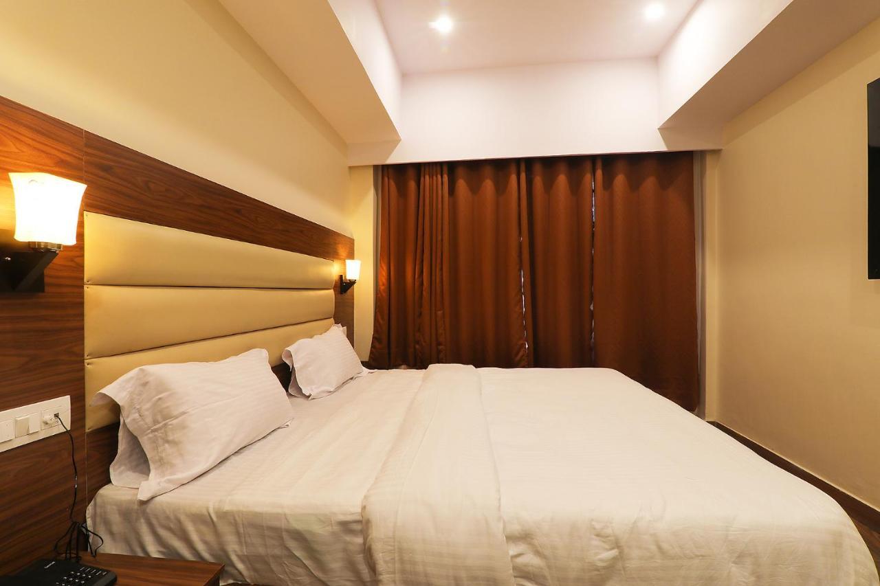 Fabhotel Blueark ลัคเนา ภายนอก รูปภาพ