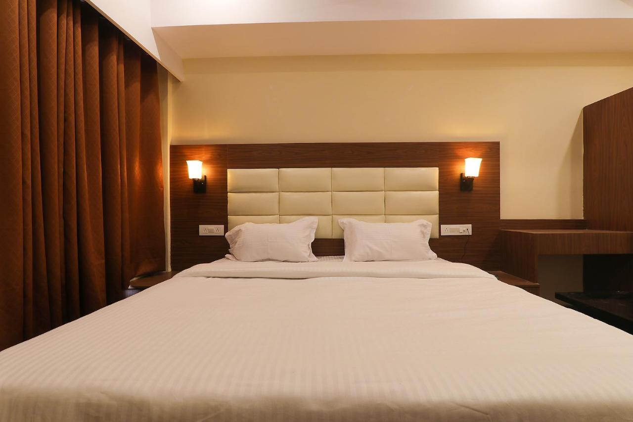 Fabhotel Blueark ลัคเนา ภายนอก รูปภาพ
